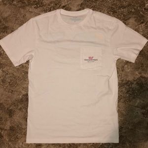 Vineyard Vines t-shirt